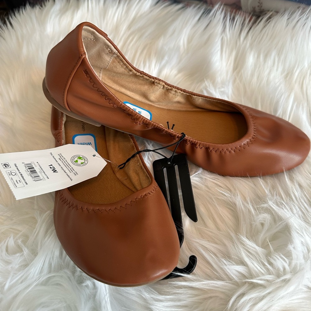 NWT Time & Tru Women's Brown Leather-Look Ballet Flats Sz 12W